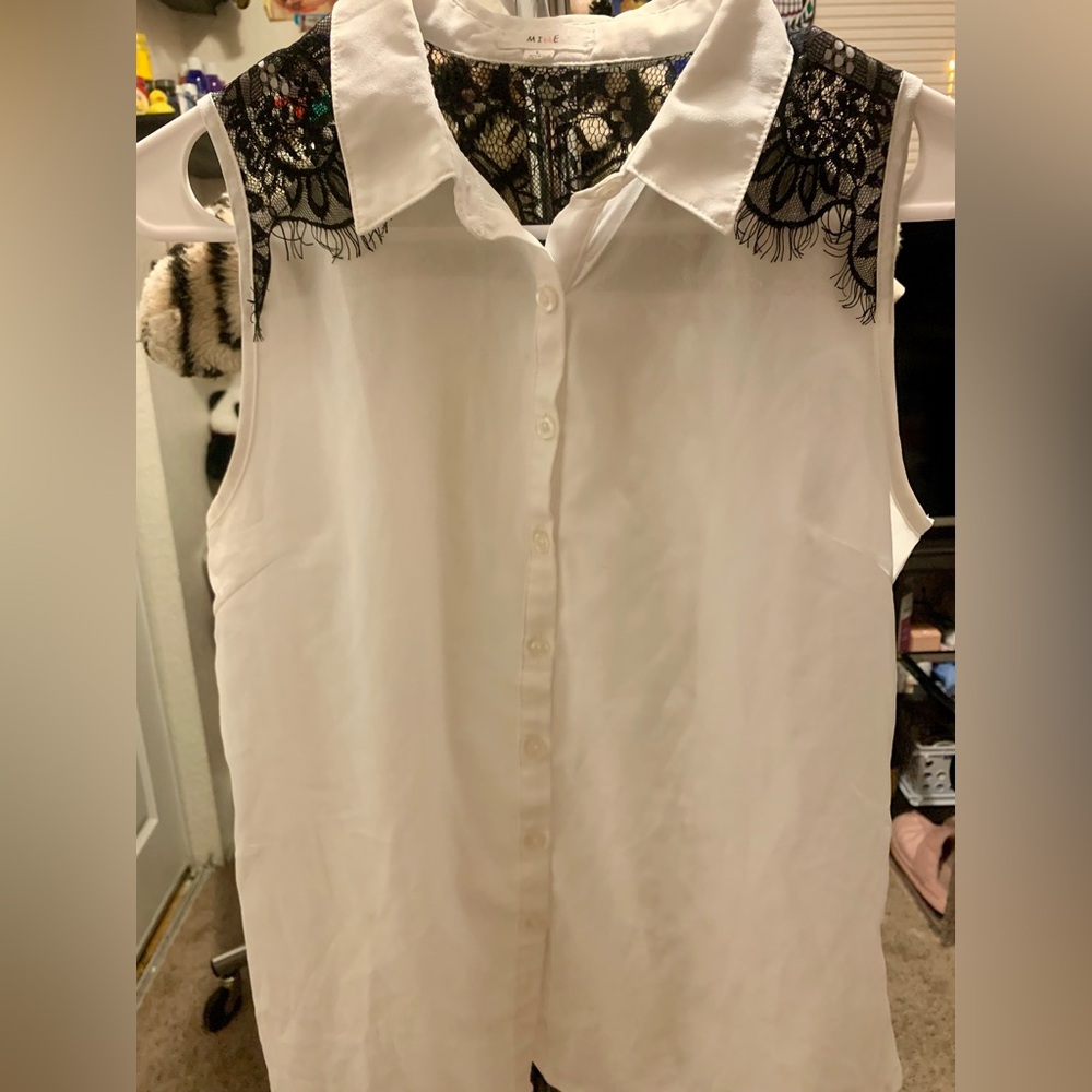 Mine Women's White Blouse. SZ L🤍🤍
